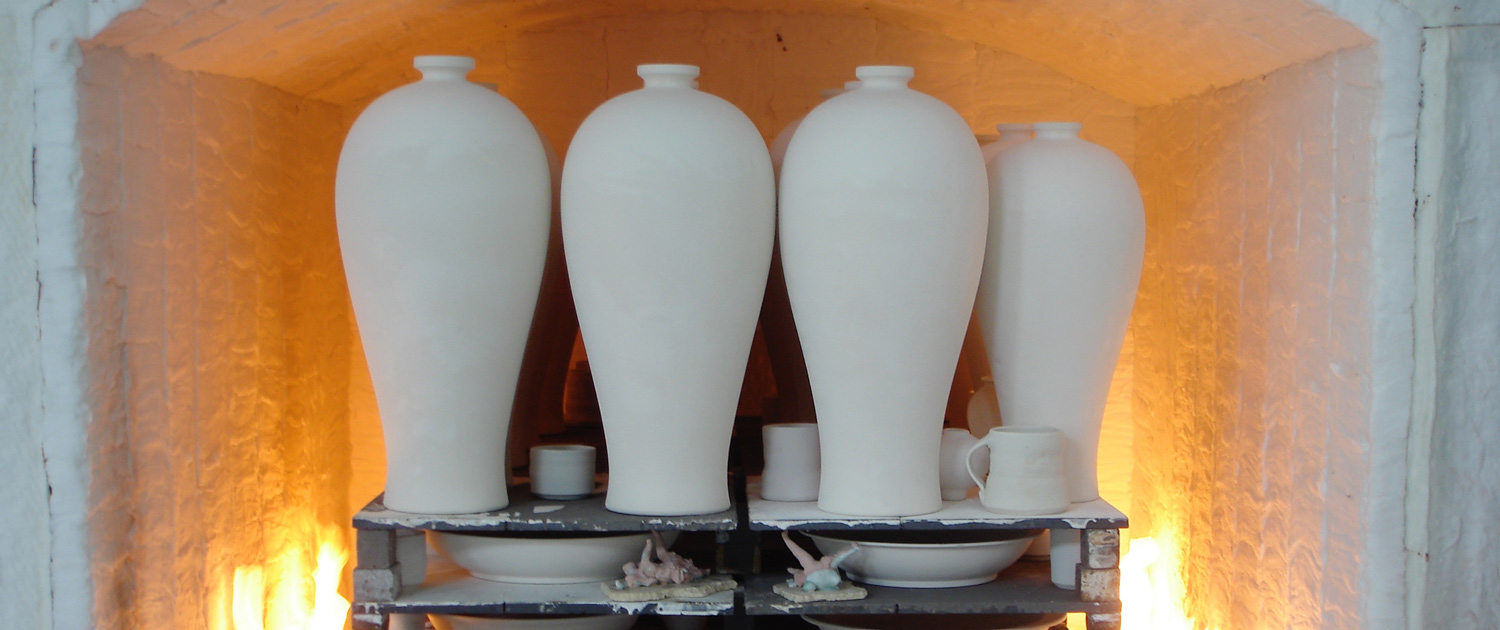 Bradley-B-Potter-Ceramic-Gas-Kiln-Repair Gas Kiln firing in process